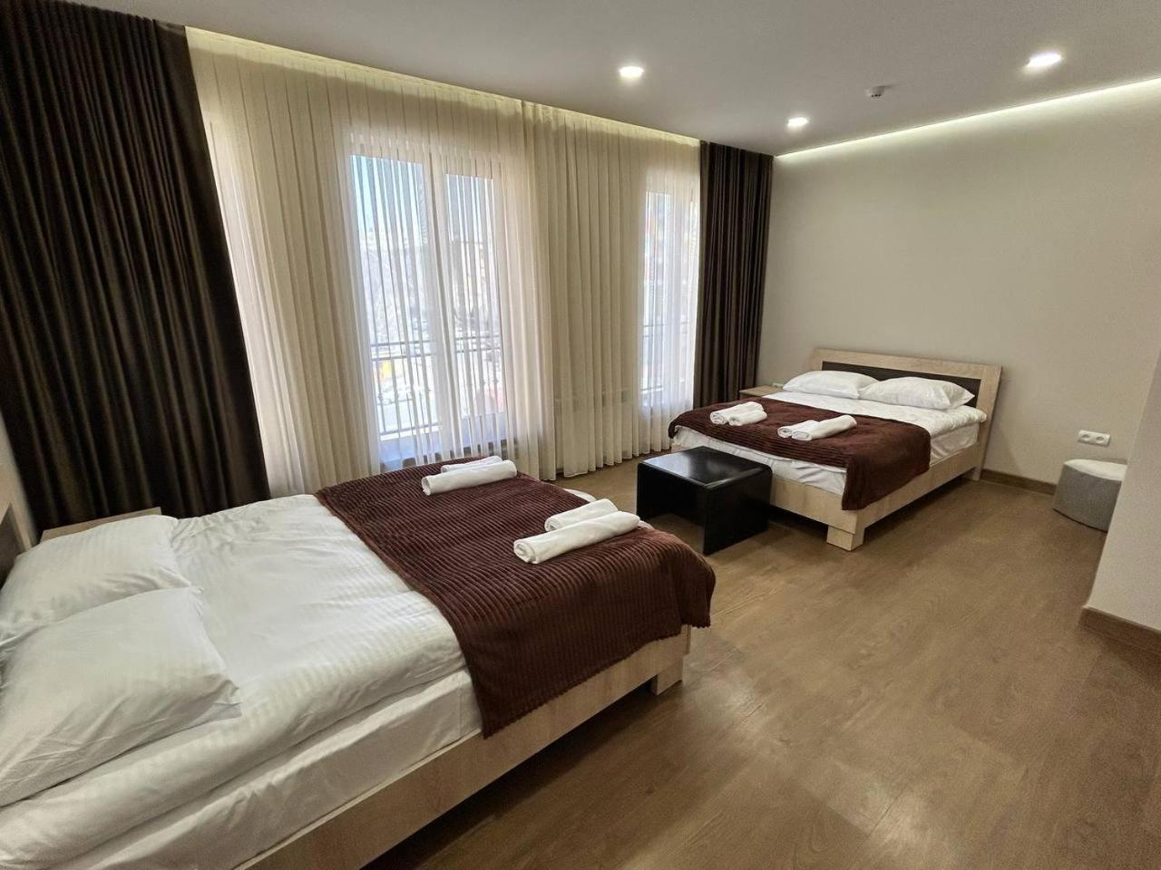 Guest House Margaryan เยเรวาน ภายนอก รูปภาพ