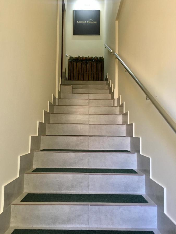 Guest House Margaryan เยเรวาน ภายนอก รูปภาพ