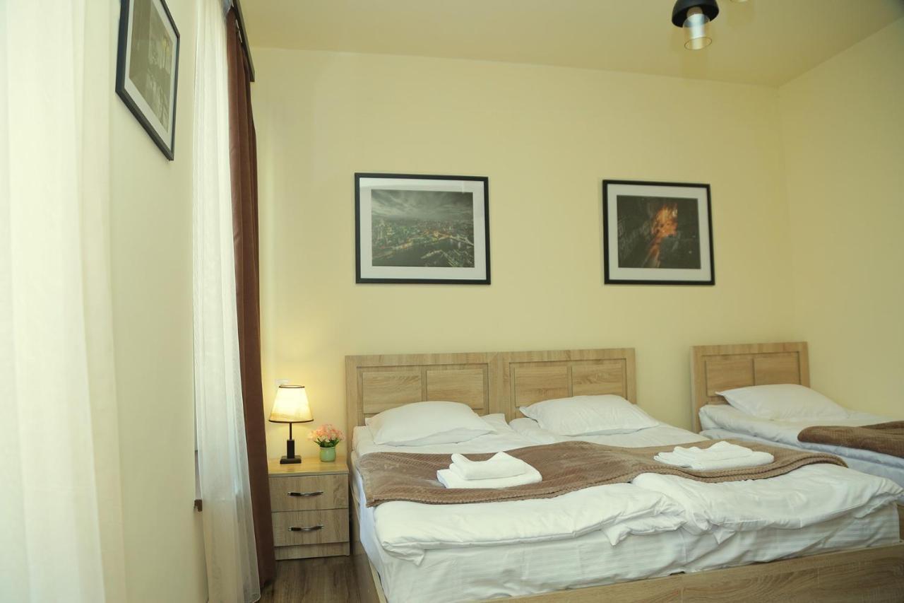 Guest House Margaryan เยเรวาน ภายนอก รูปภาพ